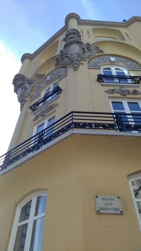 03 Edifício na Avenida da República, n.º 23, Lisboa.jpg