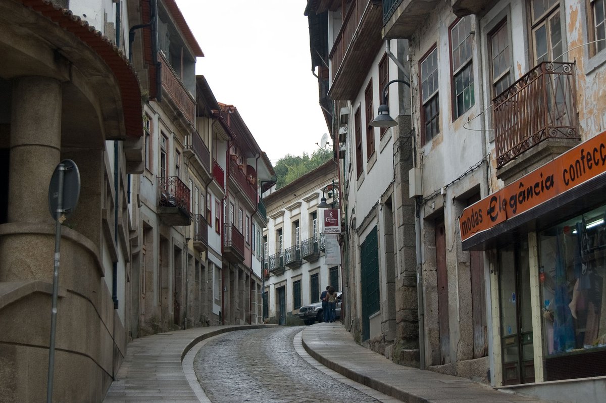 Amarante (1398746866).jpg