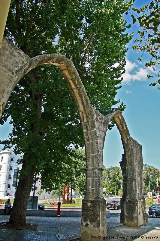 Arcos do Antigo Edifício dos Estaus - Tomar - Portugal (27790229654).jpg