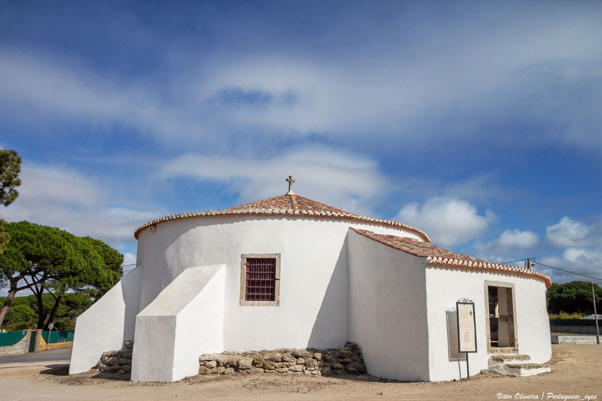 Capela de São Mamede de Janas - Portugal 🇵🇹 (54044073416).jpg
