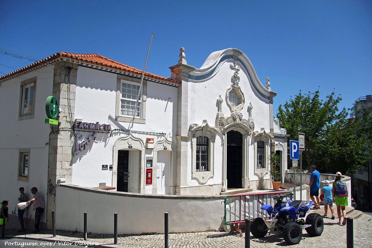 Capela do Espírito Santo dos Mareantes - Sesimbra - Portugal (49980627043).jpg