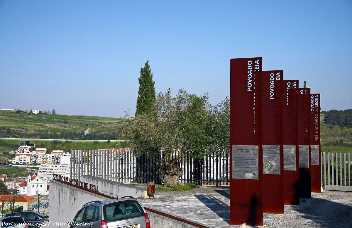 Castro de Leceia - Portugal (18306700278).jpg