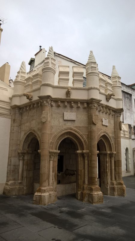 Chafariz dos Canos Torres Vedras 2.jpg