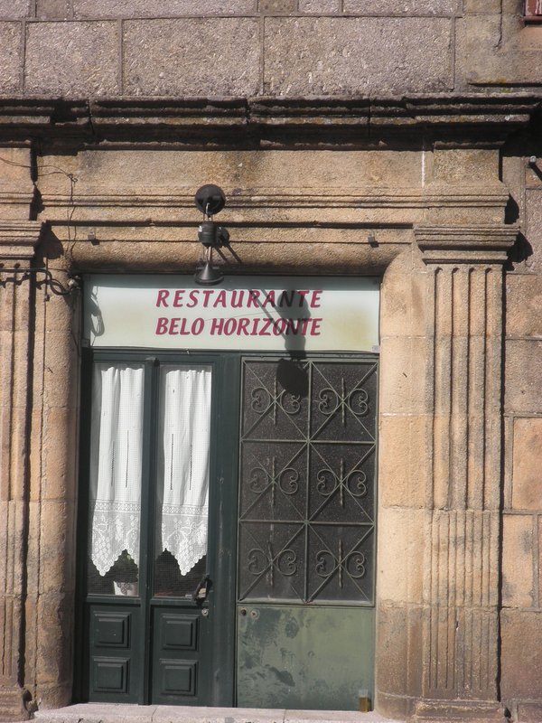 Edifício Largo de S. Vicente 02.jpg