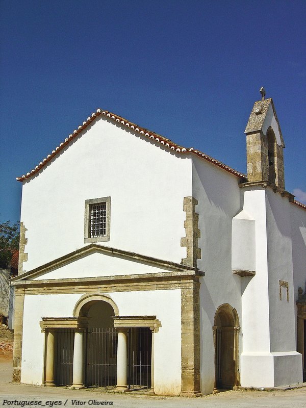 Ermida de Nossa Senhora do Amial - Torres Vedras - Portugal (5202427040).jpg