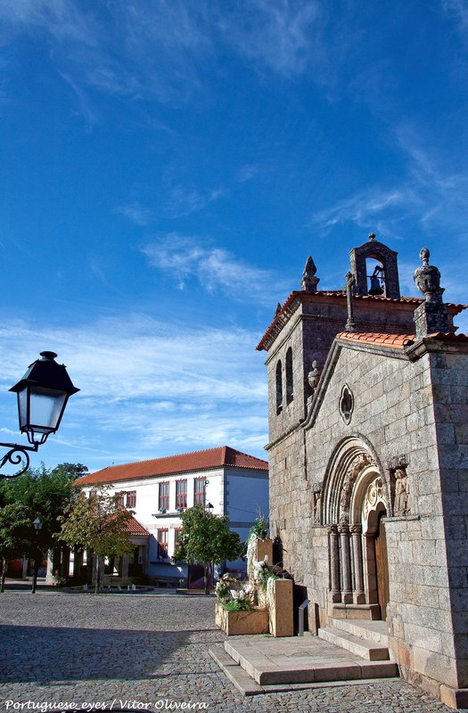 Igreja Matriz de Sernancelhe - Portugal (50282789501).jpg