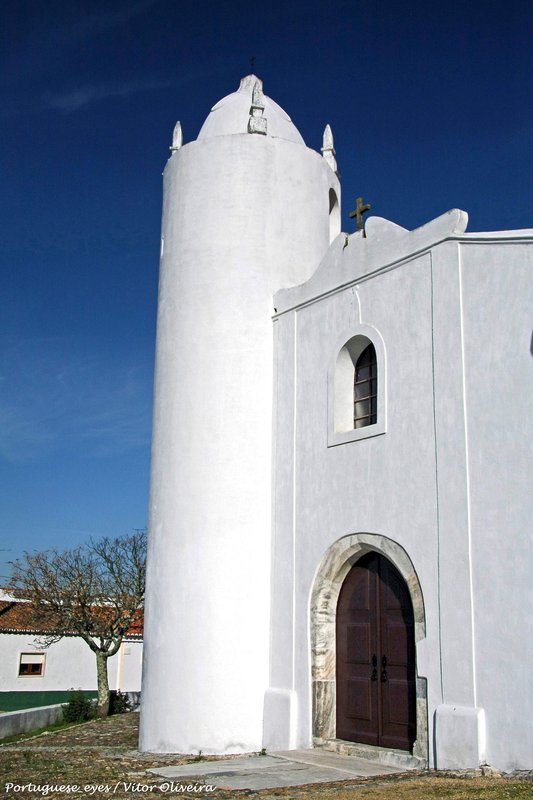 Igreja Matriz de Vila Ruiva - Portugal (19347224714).jpg