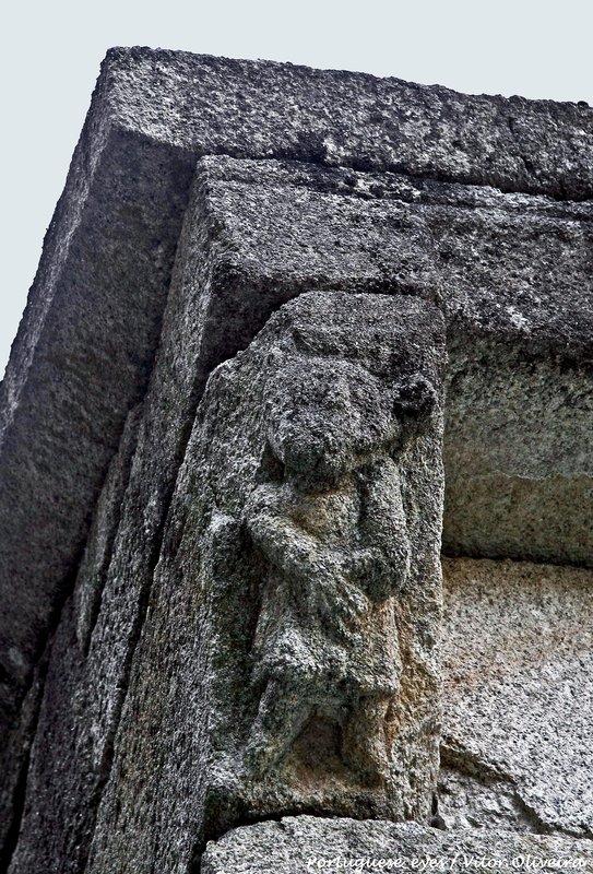 Igreja de São Pedro das Águias - Portugal (36238901532).jpg