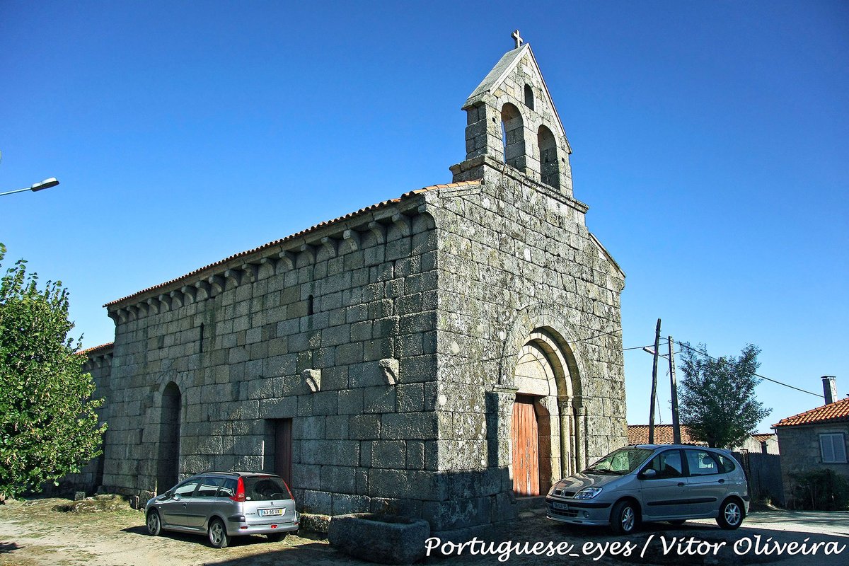 Igreja de Santa Marinha - Moreira de Rei - Portugal (7584351992).jpg