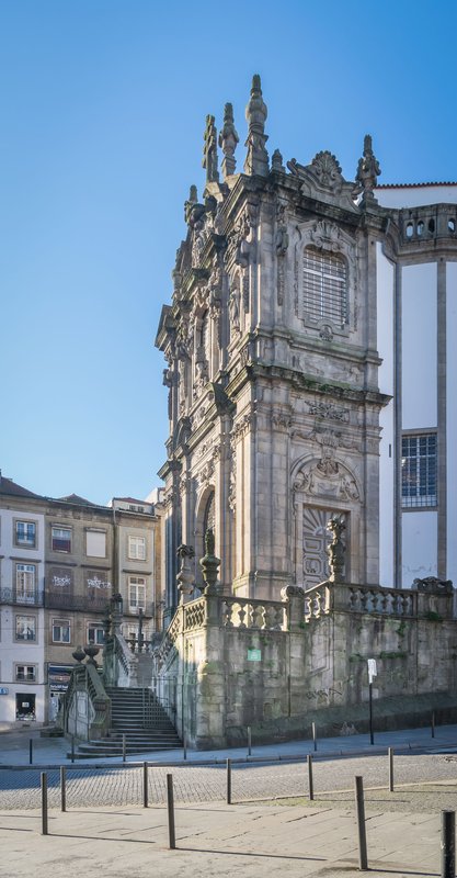 Igreja dos Clerigos in Porto (3).jpg