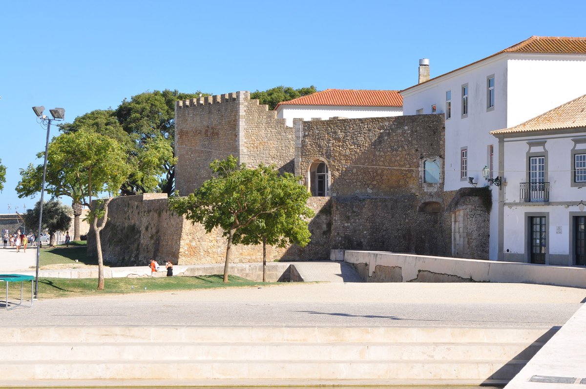 MURALHAS E TORREÓES DE LAGOS 2.jpg