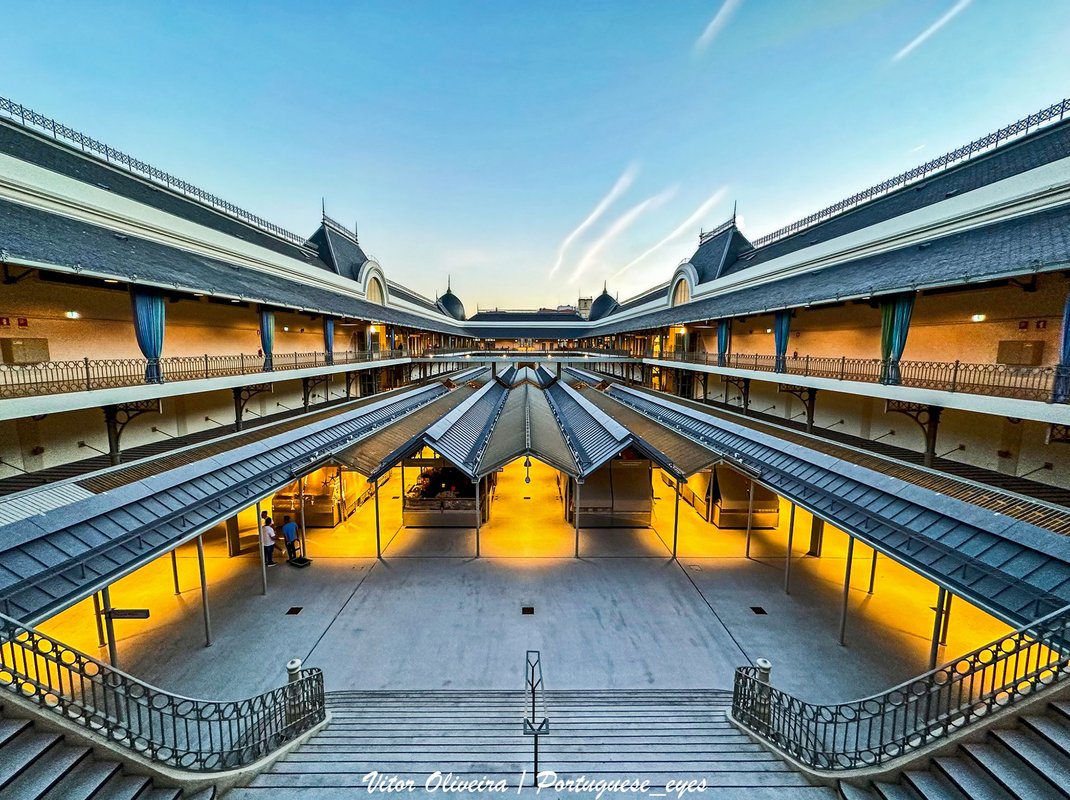 Mercado do Bolhão - Porto - Portugal 🇵🇹 (53680000763).jpg