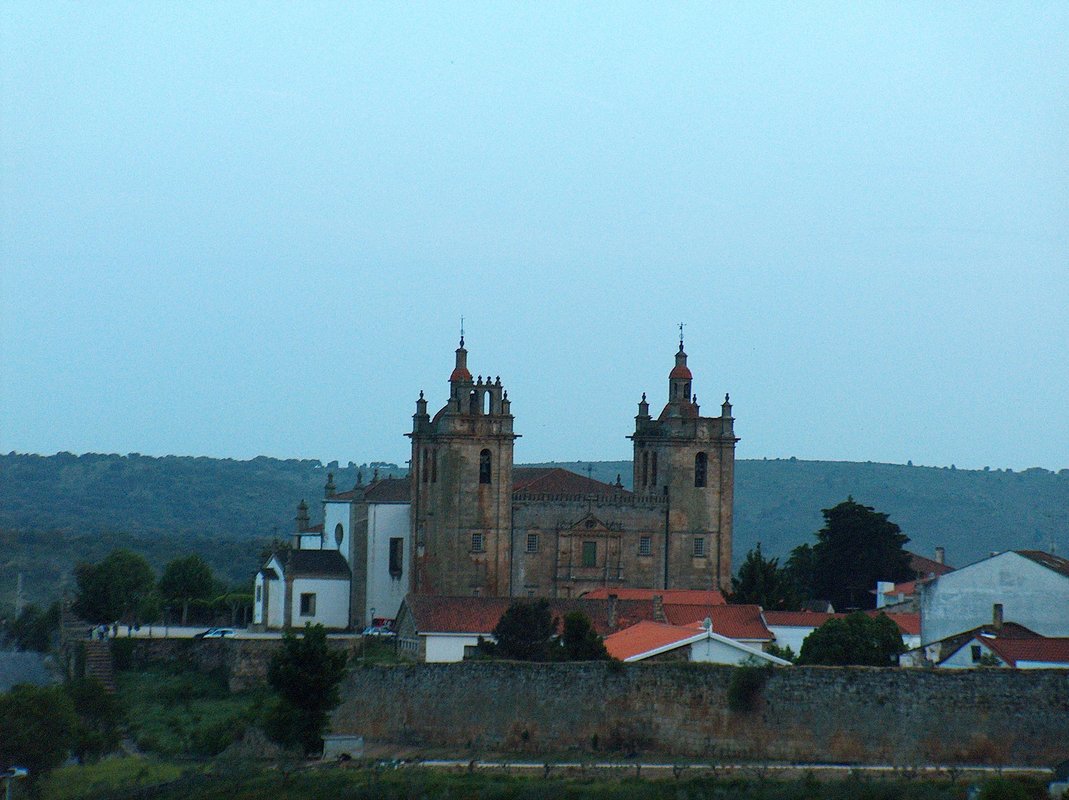 Miranda do Douro - Igreja (4).jpg