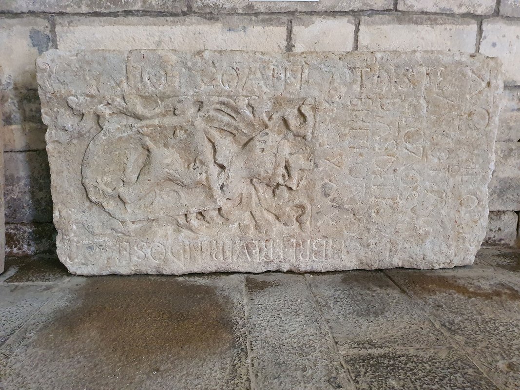 Mosteiro de Santa Maria de Aguiar (17).jpg