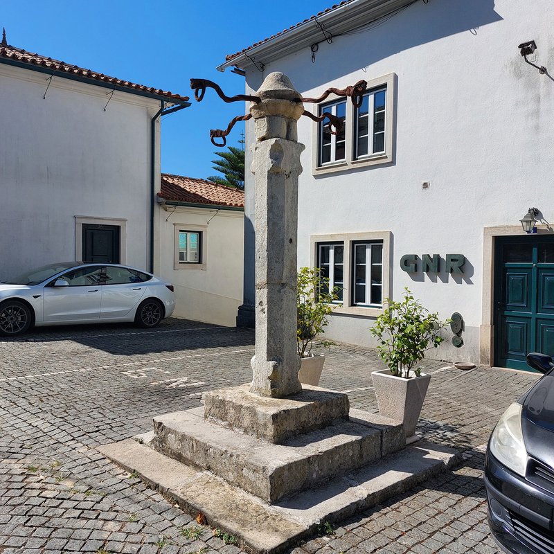 Pelourinho de Penela 06.jpg