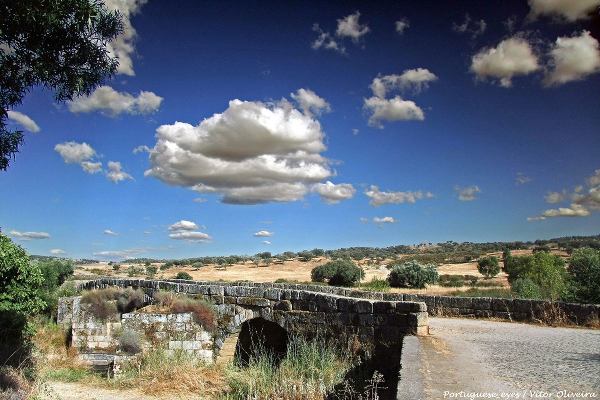 Ponte Romana de Idanha-a-Velha - Portugal (16820778957).jpg