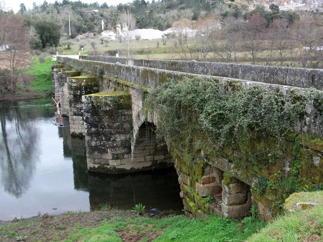 Ponte Torre Dona Chama Vista montante margem direita topo.jpg