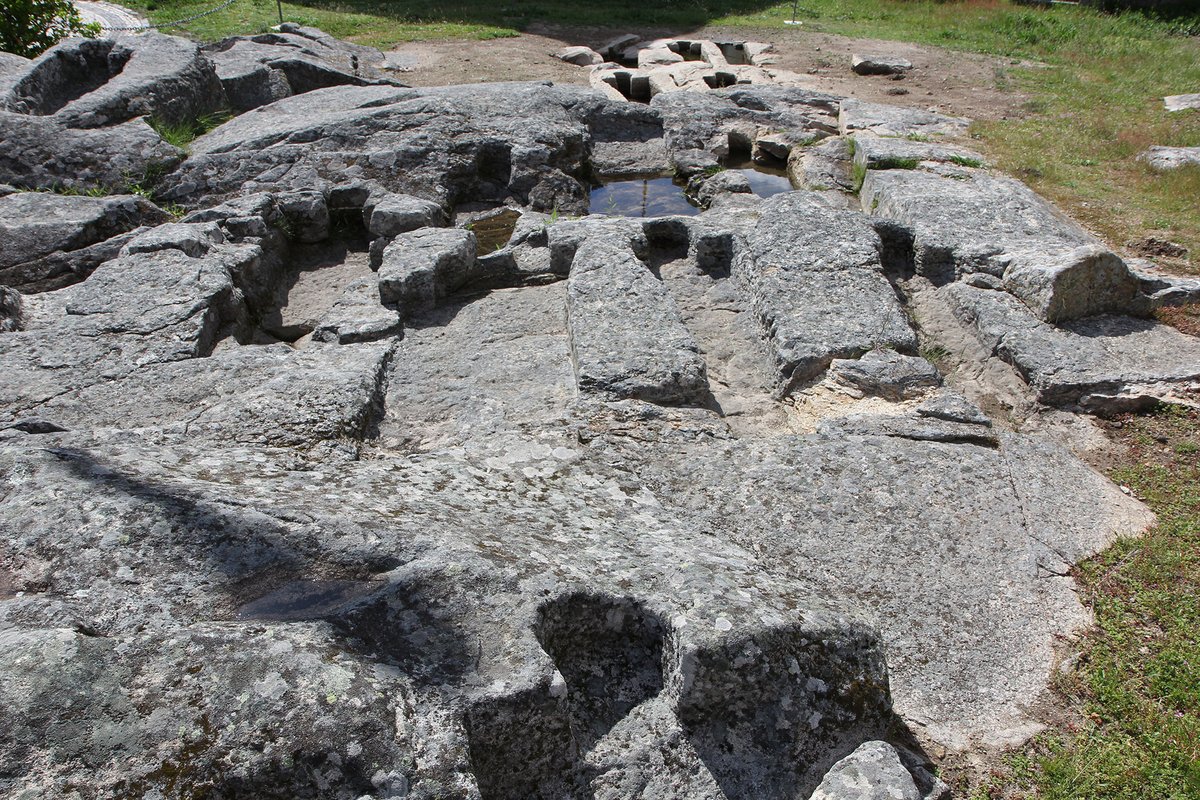 Sepulturas trancoso.jpg