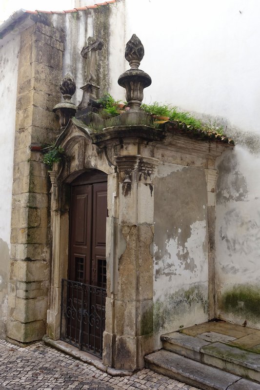Side door - Igreja de São Bartolomeu - Coimbra, Portugal - DSC09636.jpg