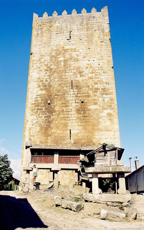 Torre de Lapela - Monção (148710036).jpg