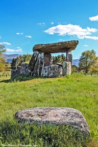 Anta da Orca - Rio Torto - Portugal (52024052792).jpg