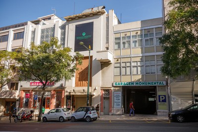 Antigo Jardim Cinema, zona do monumental salão de jogos, na Avenida Álvares Cabral, 33 a 37.jpg