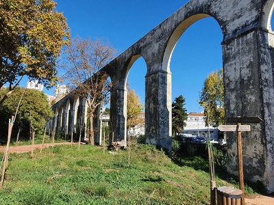 Aqueduto da Gargantada Queluz 02.jpg