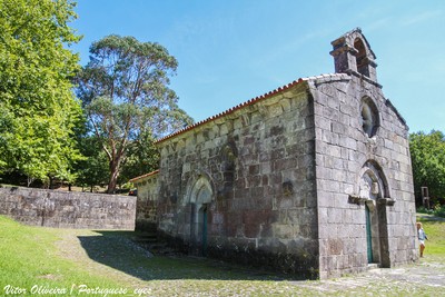 Capela de São Pedro de Varais - Portugal 🇵🇹 (53634399863).jpg
