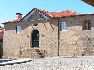 Casa da Comenda de Malta (Sernancelhe) (5987344438).jpg