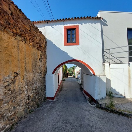 Casa do Arco, ou dos Magalhães Mexia na Lousã - Foto 01.jpg