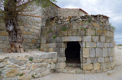 Castelo Bom 09 castillo by-dpc.jpg