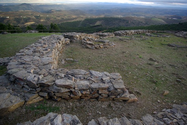 Castelo Velho 02 castro by-dpc.jpg