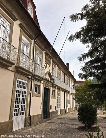 Clube de Viseu - Portugal (20805965392).jpg