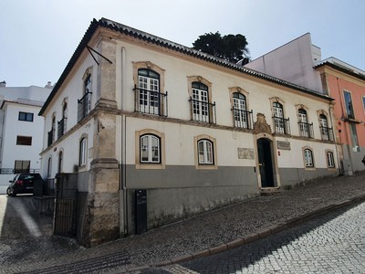 Colégio Dr Correia Mateus