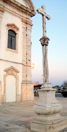Cruzeiro da Igreja de S. Francisco Estremoz (3).jpg