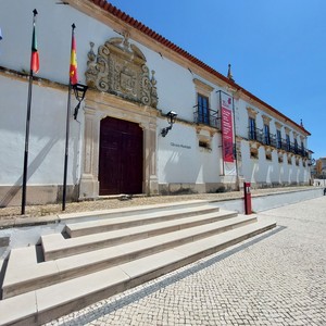 Fachada principal do Palácio dos Figueiredo, atual Câmara Municipal de Condeixa-a-Nova 17.jpg