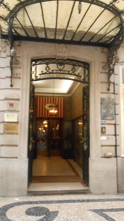 Grande Hotel do Porto Entrance.jpg