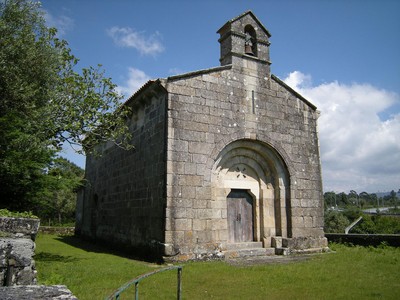 Iglesia de São Cláudio de Nogueira.jpg