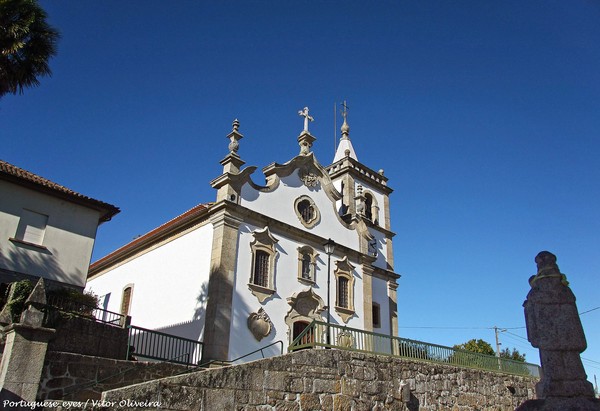 Igreja Matriz de Santiago de Besteiros - Portugal (24522681238).jpg