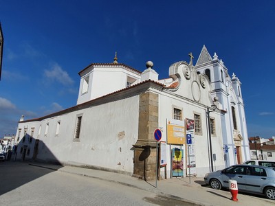 Igreja da Misericórdia e Igreja de São João de Deus Montemor-o-Novo.jpg