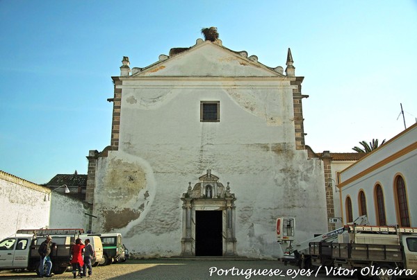 Igreja de São Francisco - Moura - Portugal (7976318295).jpg