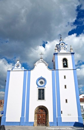Igreja de São Tiago - Torres Vedras - Portugal (49947012282).jpg