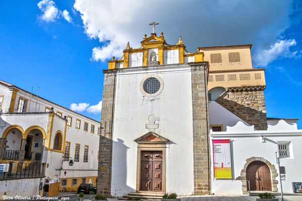 Igreja do Salvador do Mundo - Évora - Portugal (52945564462).jpg