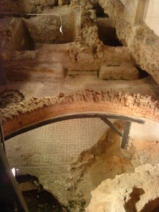 Núcleo Arqueológico da Rua dos Correeiros