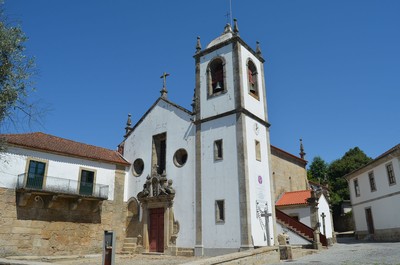 Mosteiro de Vila Boa do Bispo DSC 0093 (52134591669).jpg