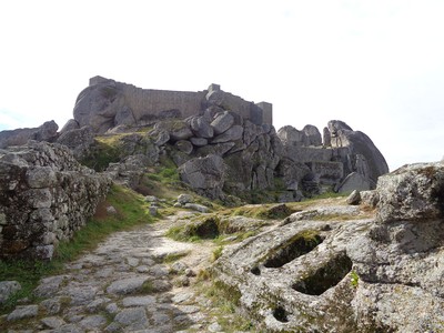 Necrópolis de San Miguel, Monsanto 03.jpg