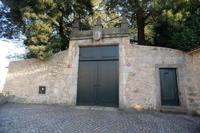 Paço do Campo Belo - portão.jpg
