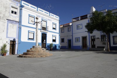 Pelourinho Arraiolos.jpg