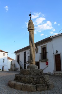 Pelourinho Rosmaninhal.jpg