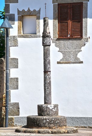 Pelourinho de Rates - Portugal 🇵🇹 (54111600213).jpg